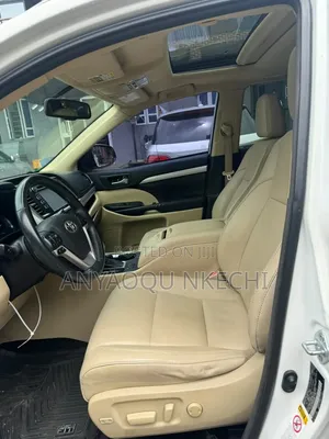 Toyota Highlander XLE V6 4x4 (3.5L 6cyl 6A) 2016 White