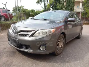 Toyota Corolla 2011 Gray