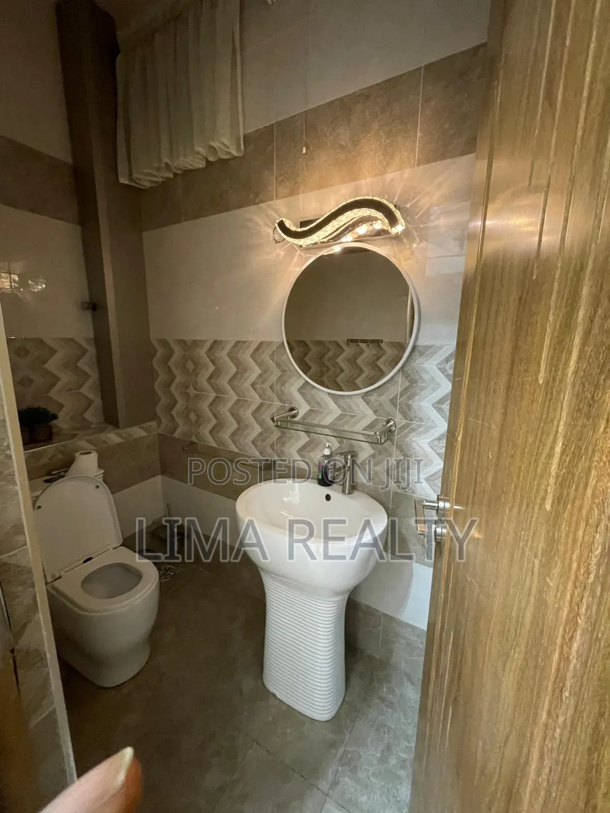 Luxury Shared Apartment