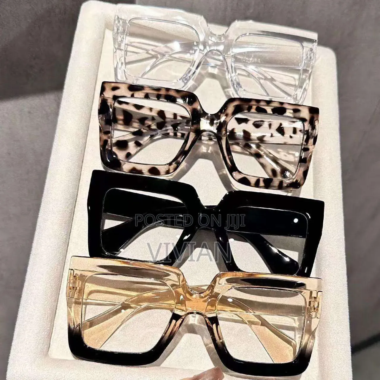 Unquie Glasses