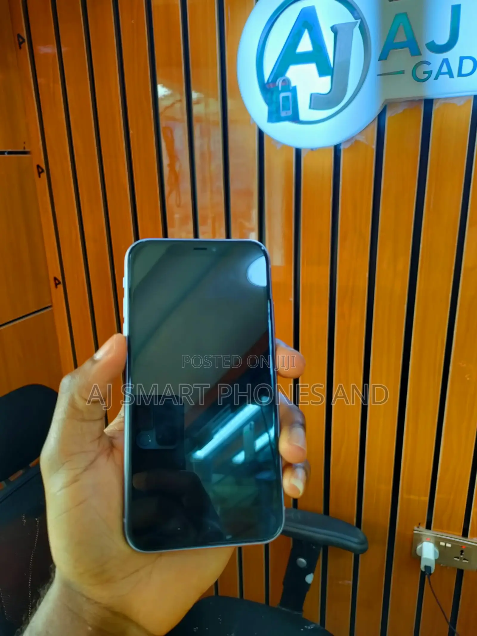 Apple iPhone 11 256 GB Gray