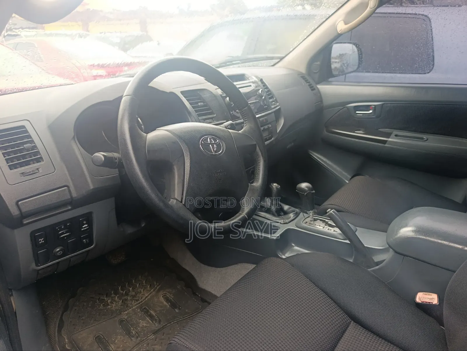 Toyota Hilux 2015 Blue