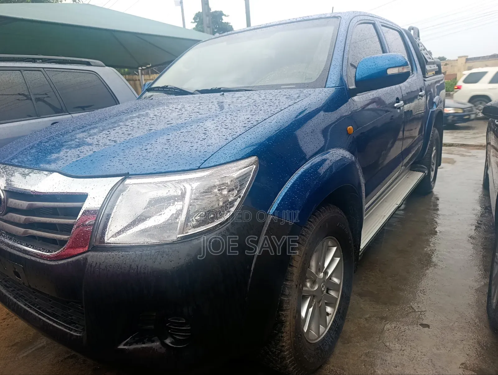 Toyota Hilux 2015 Blue