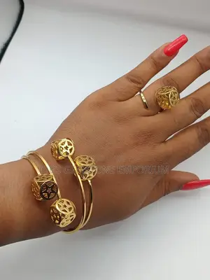 Stainless Steel Female Bangles