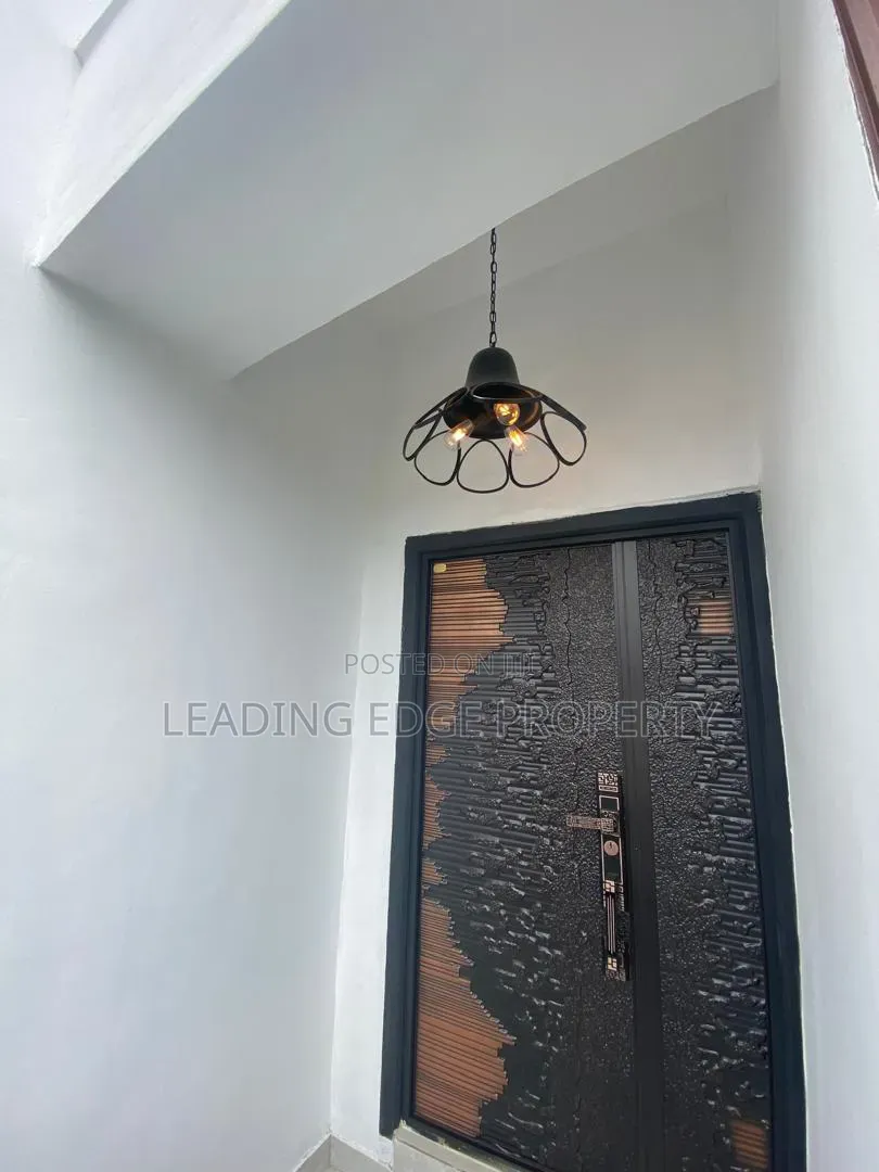 Luxury Detached Duplex