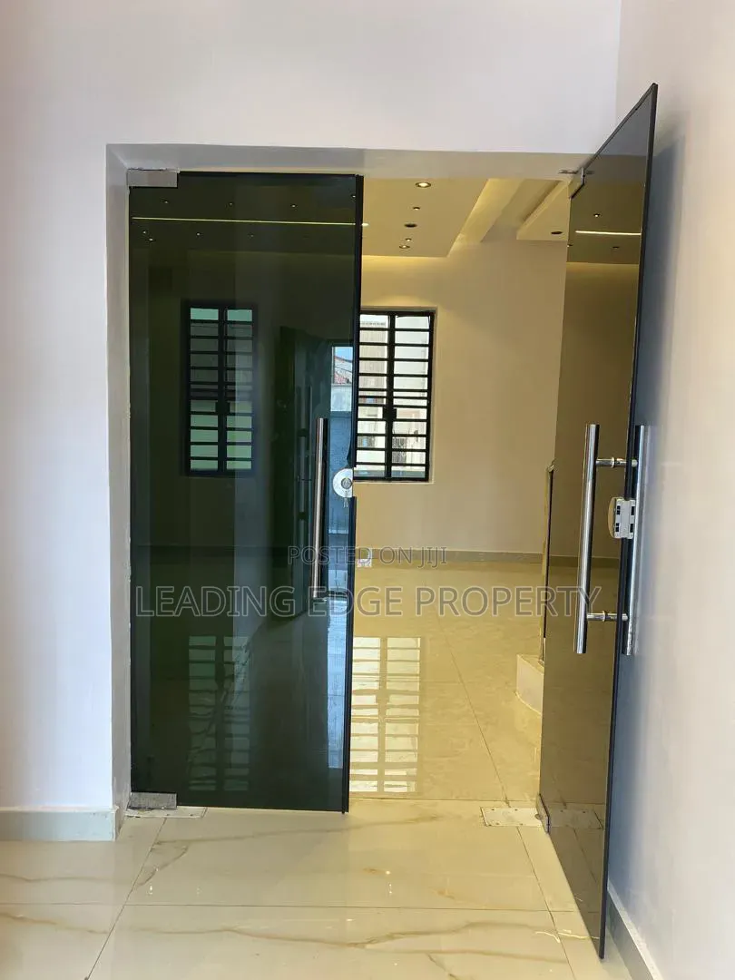 Luxury Detached Duplex