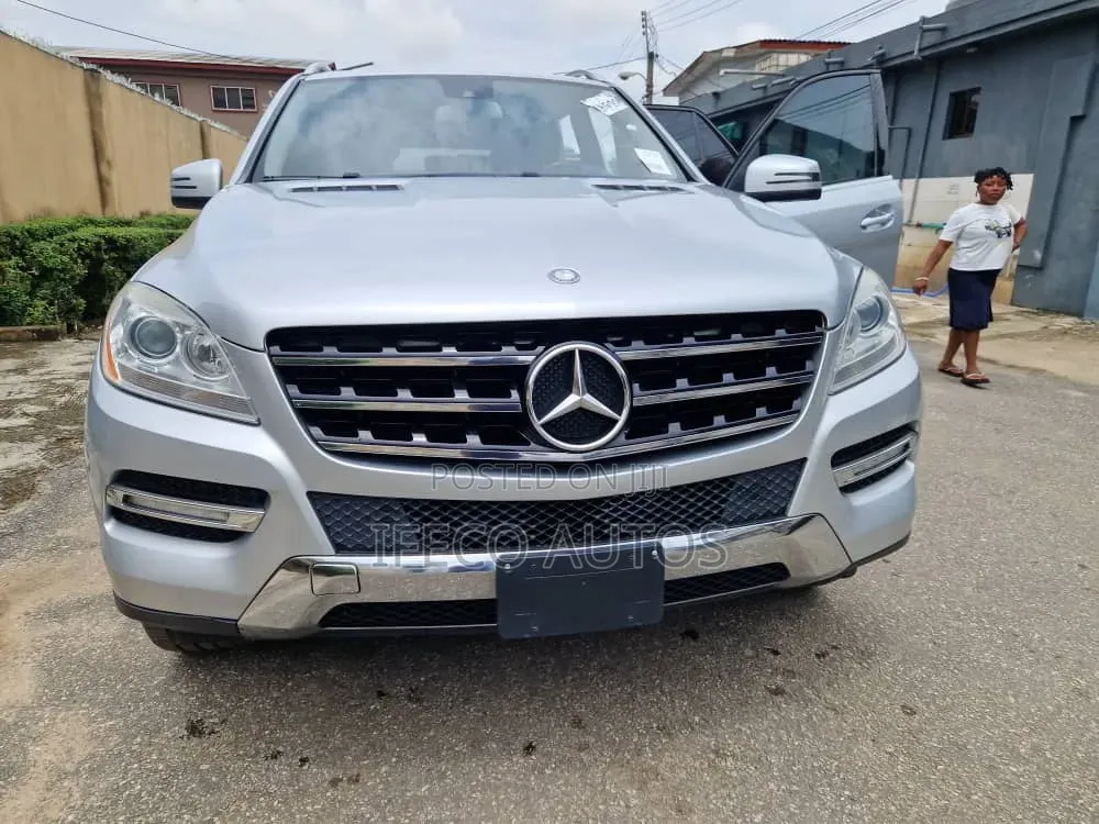 Mercedes-Benz M Class 2012 Silver