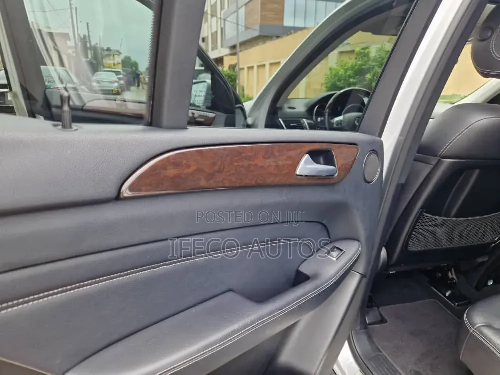Mercedes-Benz M Class 2012 Silver