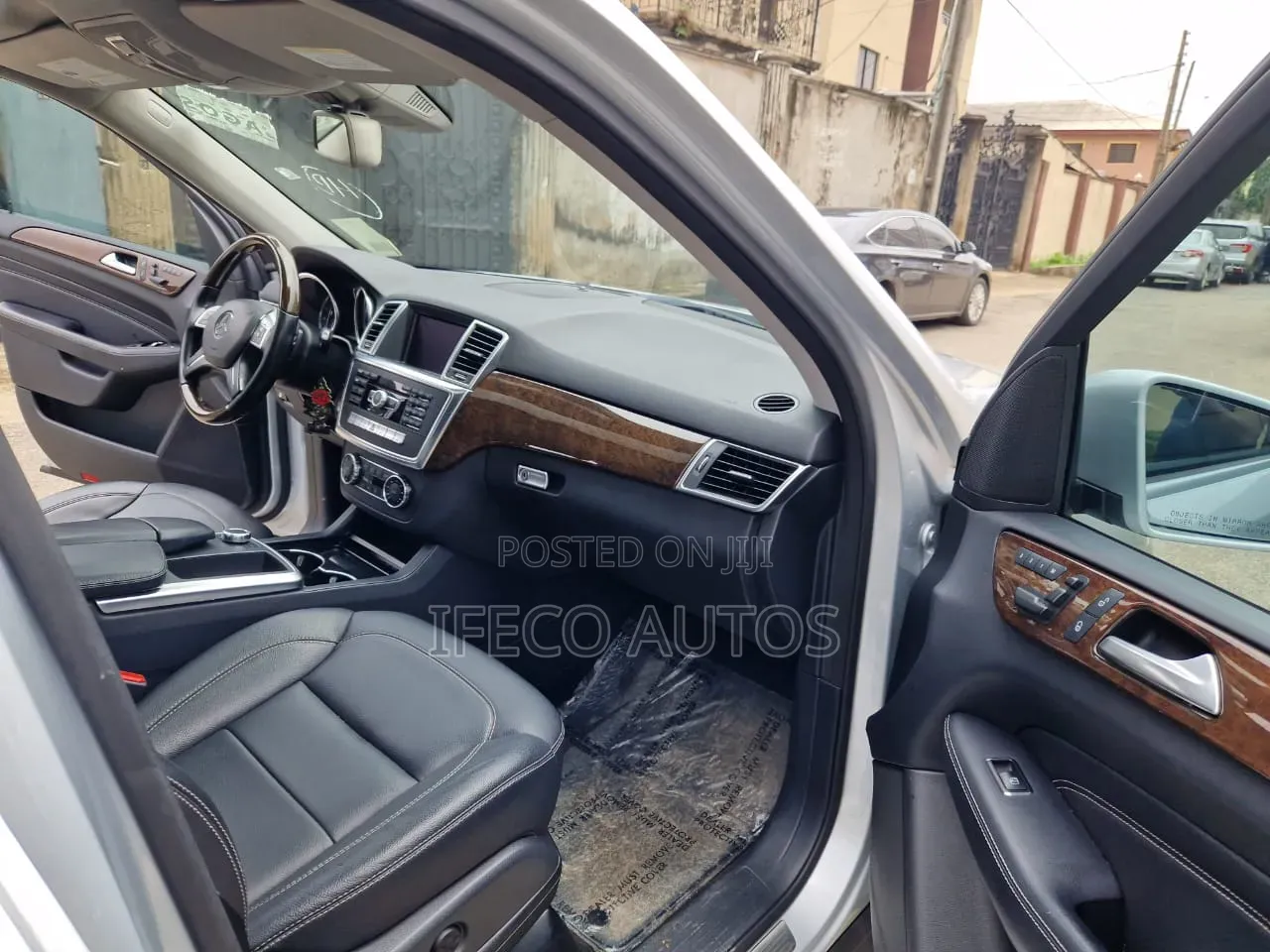 Mercedes-Benz M Class 2012 Silver