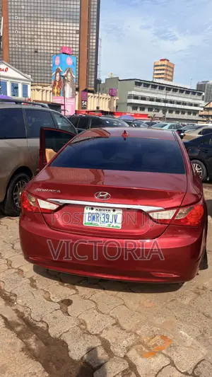 Hyundai Sonata 2012 Maroon