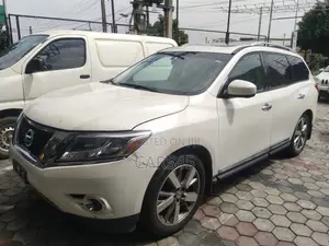 Nissan Pathfinder 2015 White