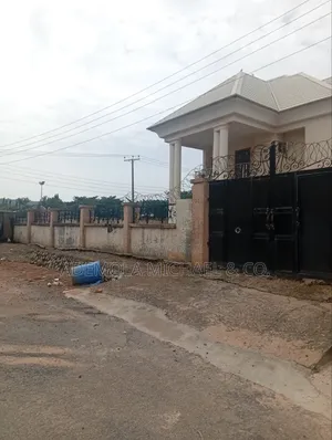 4bdrm Duplex in An Estate, Kurudu for sale