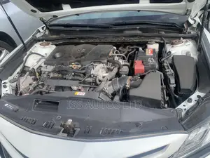 Toyota Camry XSE FWD 2020 White