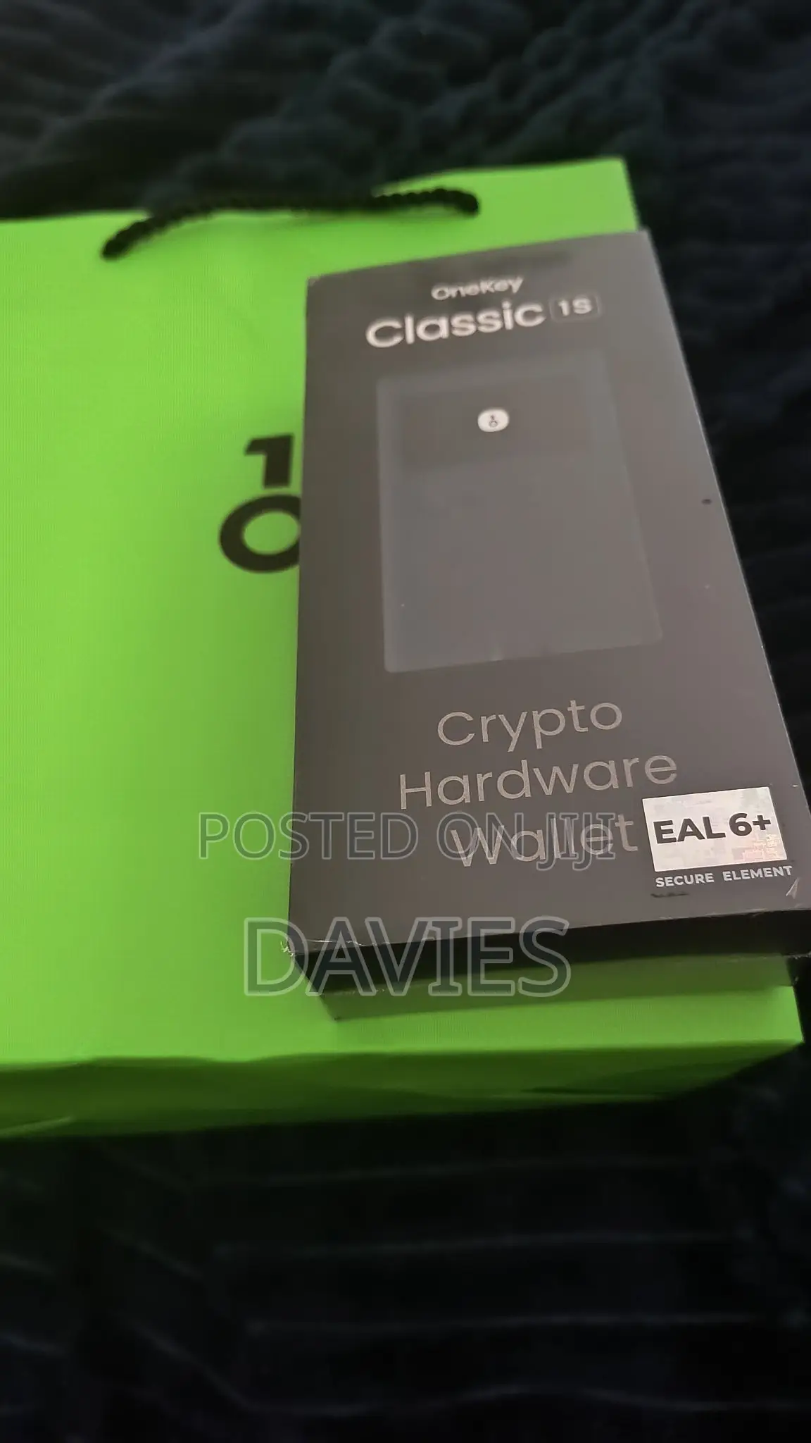 OneKey Classic 1S Crypto Hardware Wallet