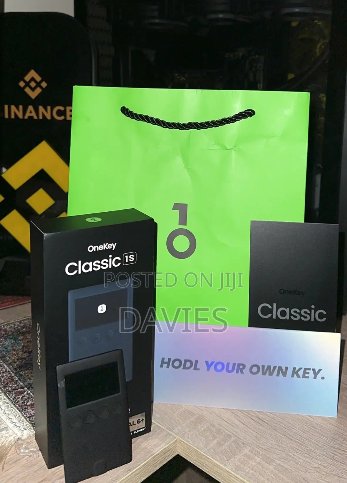 OneKey Classic 1S Crypto Hardware Wallet