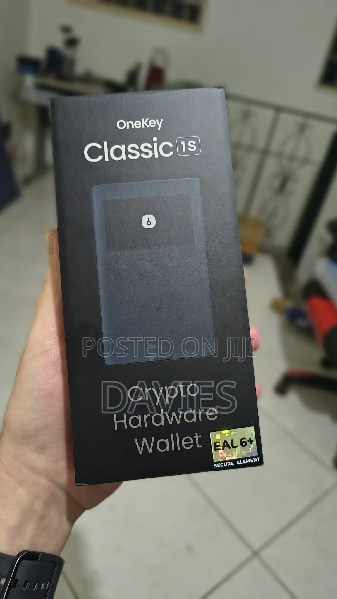 OneKey Classic 1S Crypto Hardware Wallet