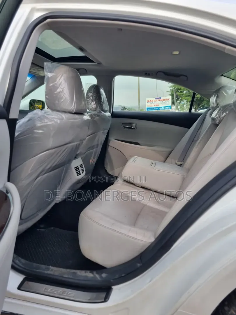 Lexus ES 350 2012 White