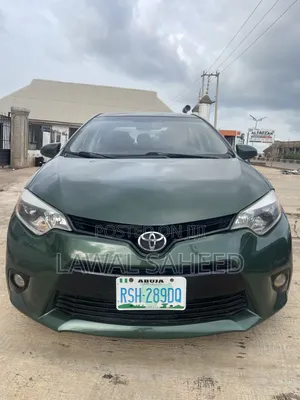 Toyota Corolla LE 4dr Sedan (1.8L 4cyl CVT) 2015 Green