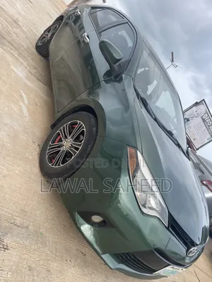 Toyota Corolla LE 4dr Sedan (1.8L 4cyl CVT) 2015 Green