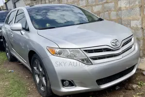Toyota Venza Limited 2011 Silver