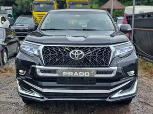 Toyota Land Cruiser Prado 2016 Black
