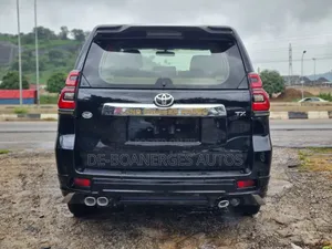 Toyota Land Cruiser Prado 2016 Black
