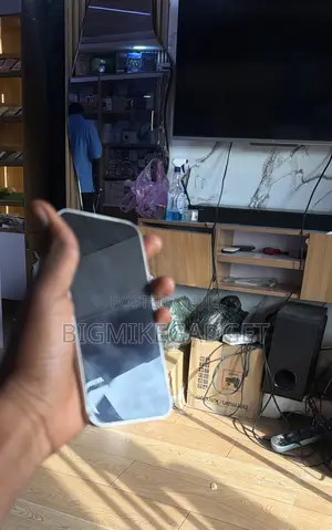 Apple iPhone 13 128 GB White