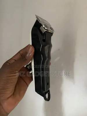 Kiki Wireless Clipper