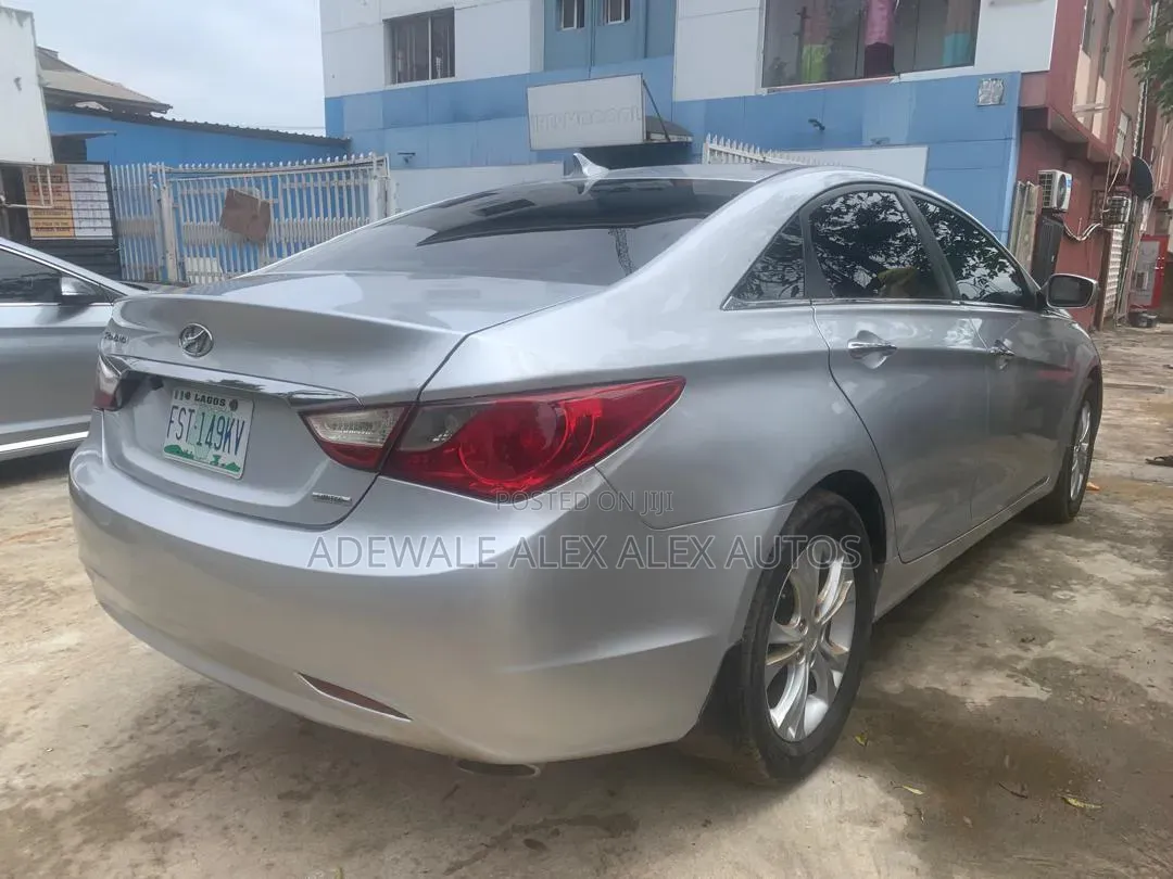 Hyundai Sonata 2012 Silver