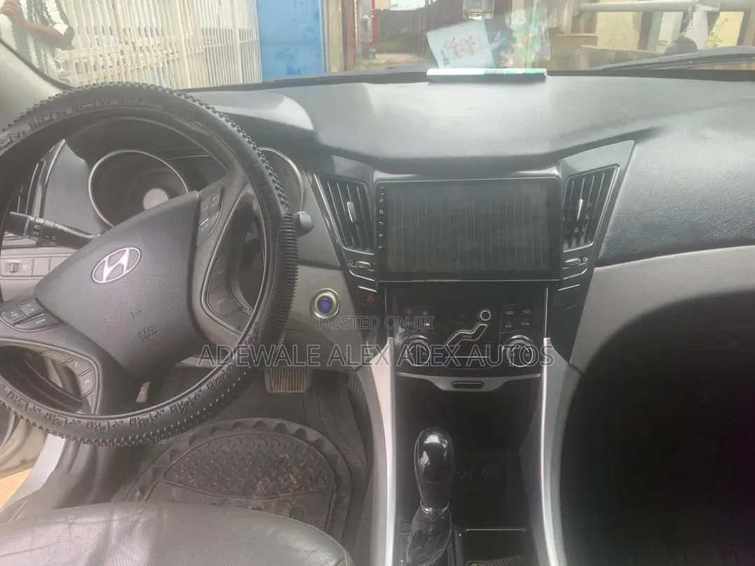 Hyundai Sonata 2012 Silver