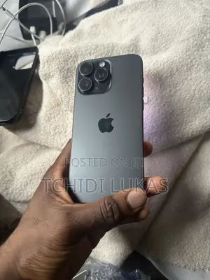 Apple iPhone 15 Pro Max 256 GB Gray