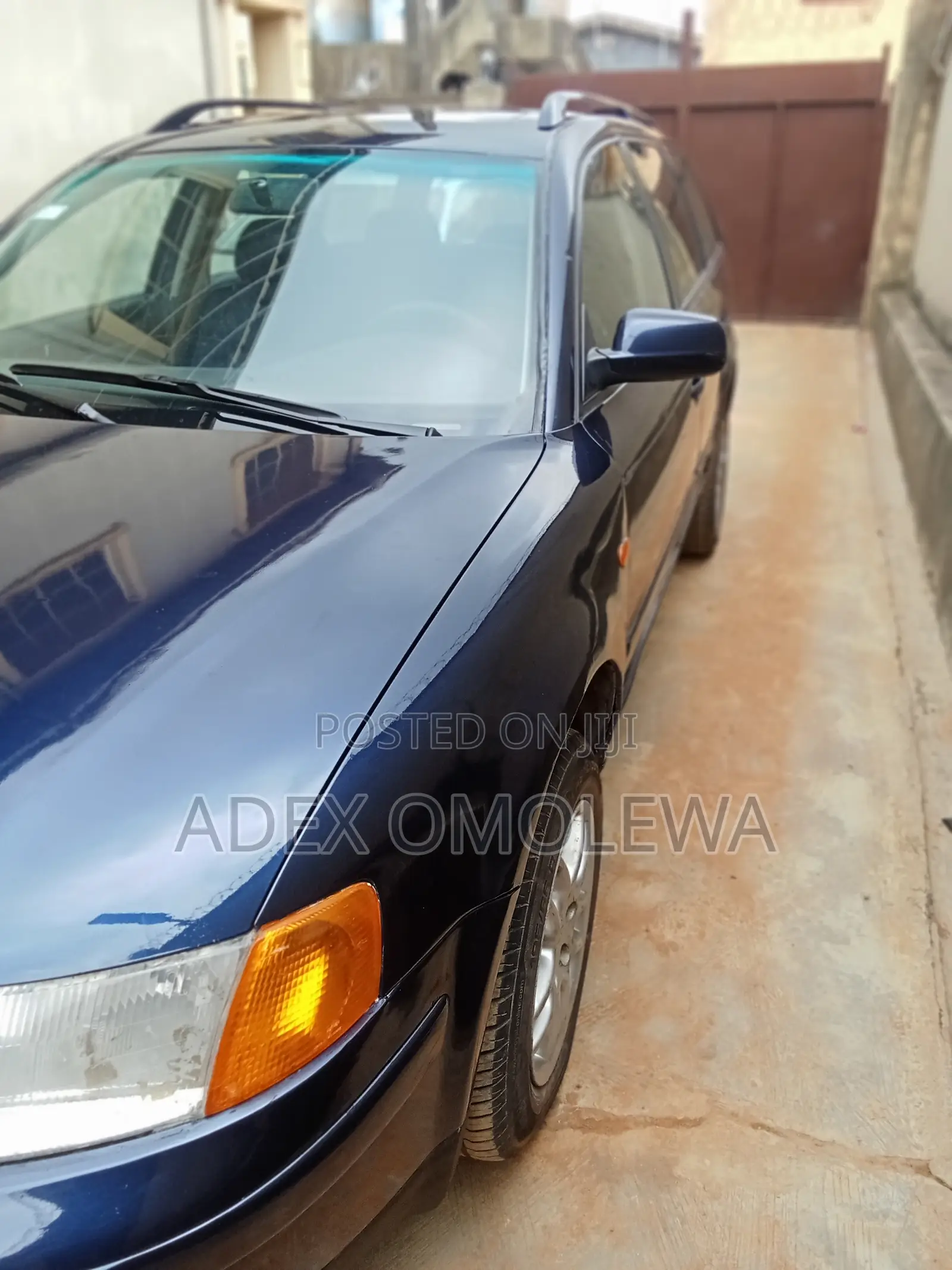 Volkswagen Passat 2002 Blue
