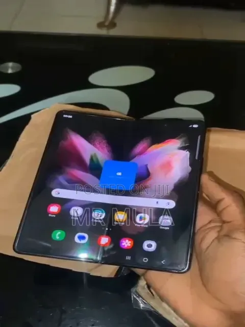 Samsung Galaxy Z Fold 3 256 GB Black