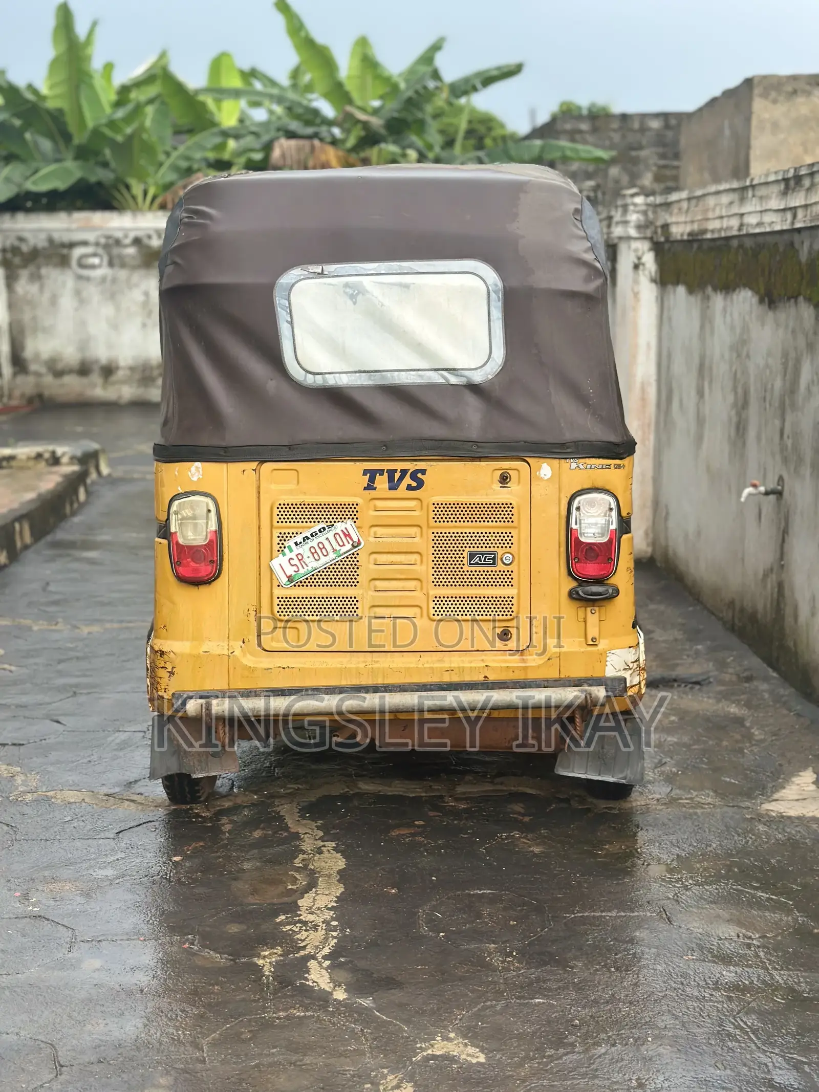 TVS Apache 160 4V 2023 Yellow