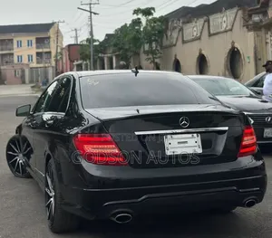 Mercedes-Benz C300 2014 Black