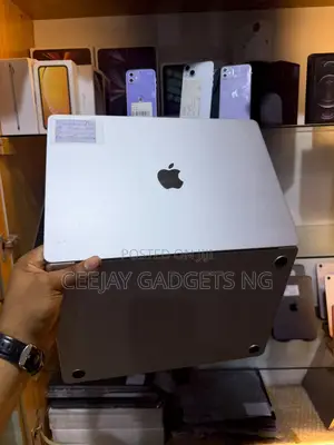 Laptop Apple MacBook Air 2026 M5 16GB Apple M5 SSD 512GB