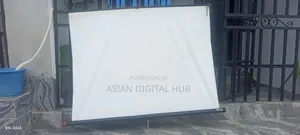 Projector Screen