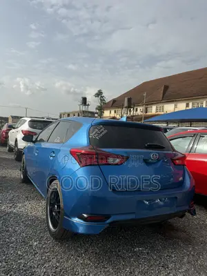 Toyota Corolla 2016 Blue