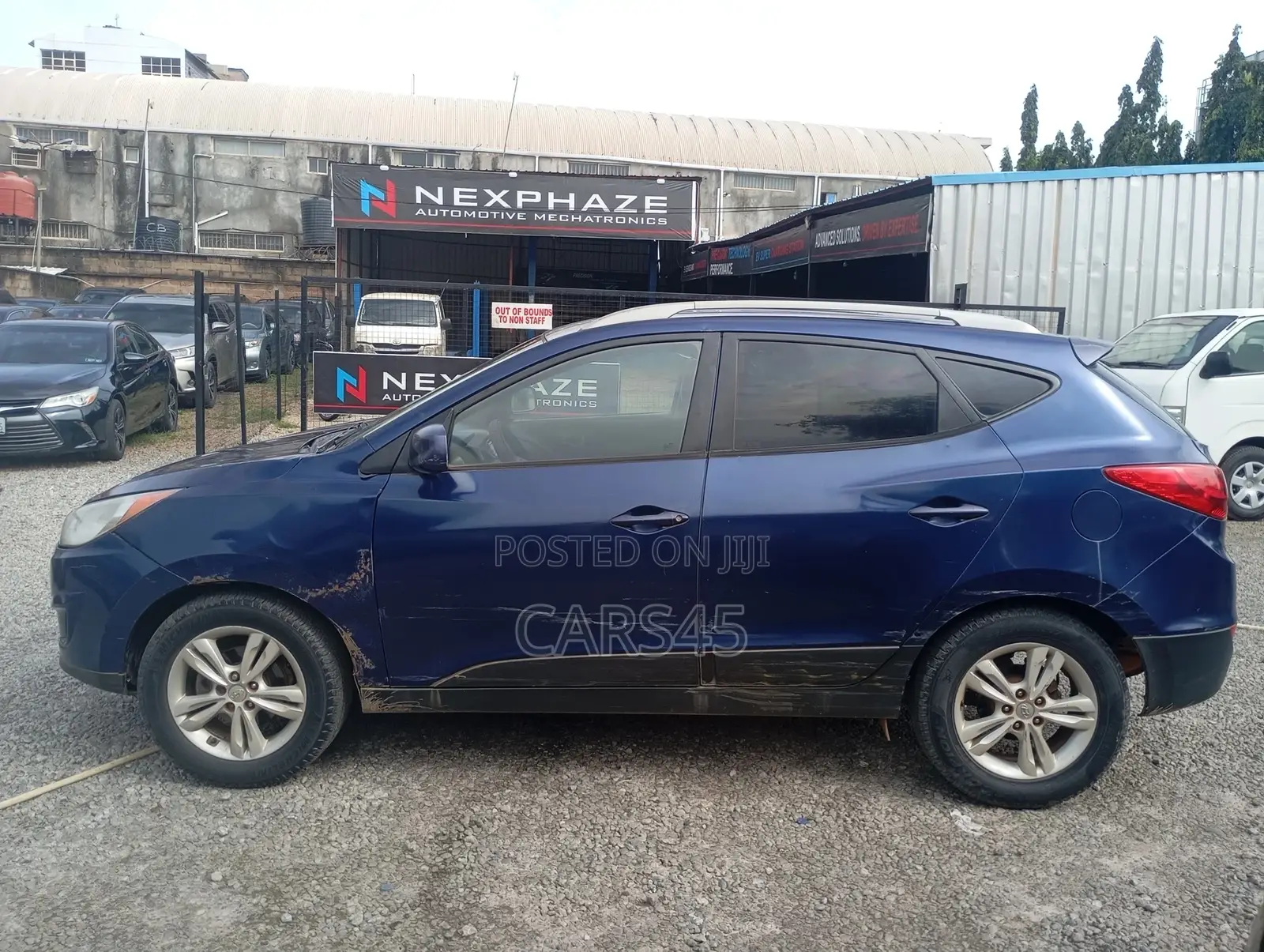 Hyundai Tucson 2011 Blue