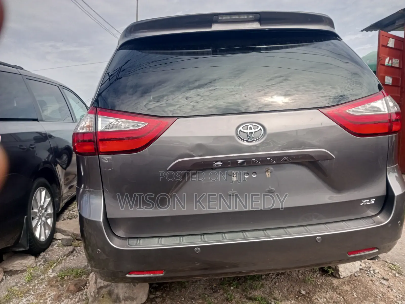 Toyota Sienna 2017 Silver