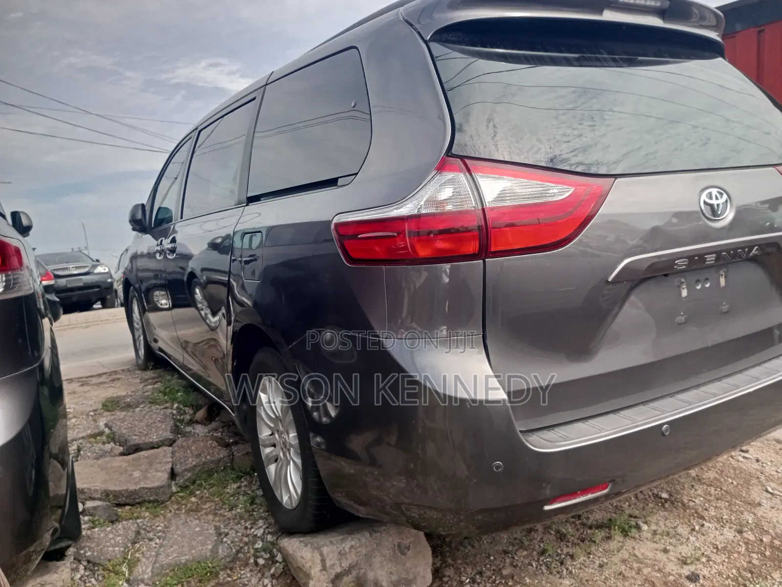 Toyota Sienna 2017 Silver