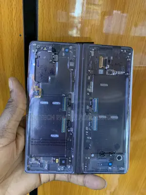 Samsung Fold Screens
