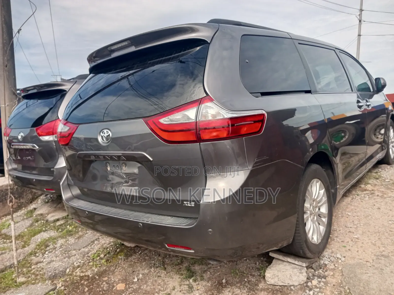 Toyota Sienna 2017 Silver