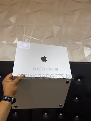 Laptop Apple MacBook Air 2025 M4 16GB Apple M4 SSD 512GB