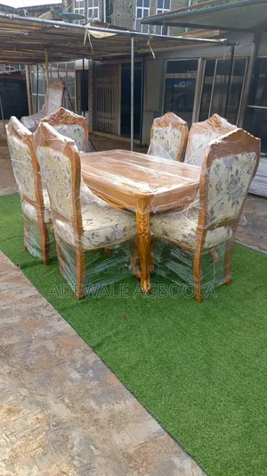 Royal Six Sitter Dinning Set