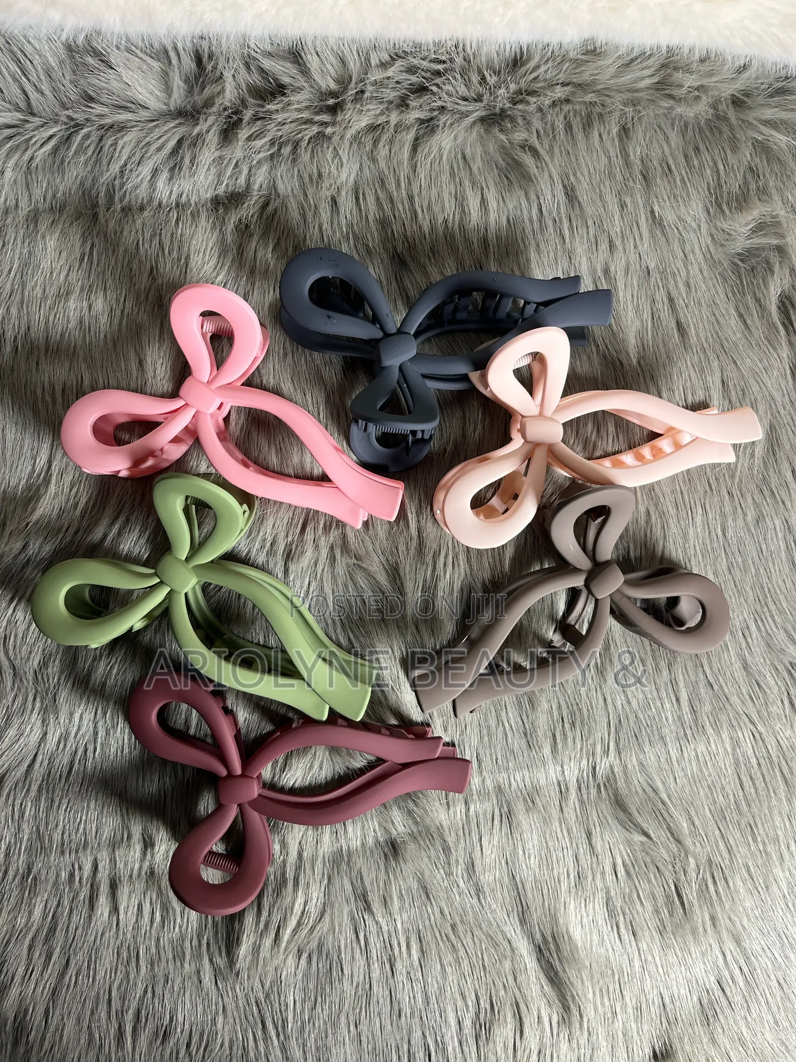 Bow Claw Clip