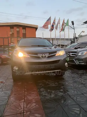 Toyota RAV4 XLE AWD (2.5L 4cyl 6A) 2013 Gray