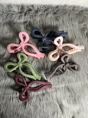 Bow Claw Clip