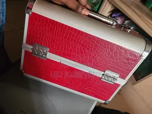 Make Up Box