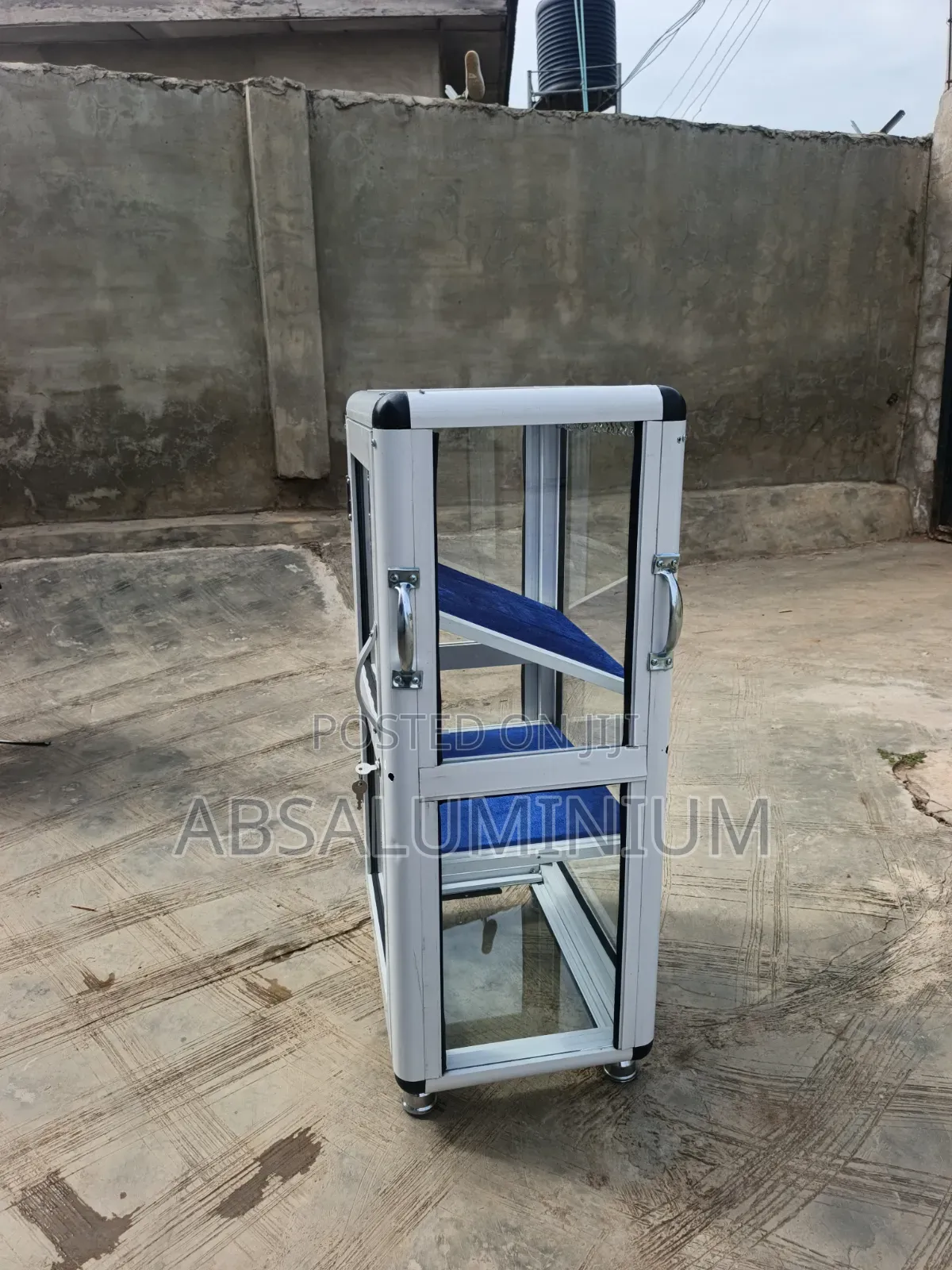 Aluminium Show Glass